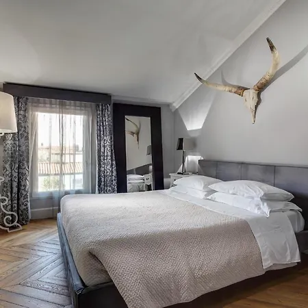 Casadodici Bed & Breakfast 3*