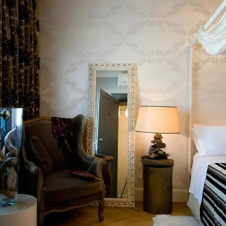 Bed & Breakfast Casadodici 3*